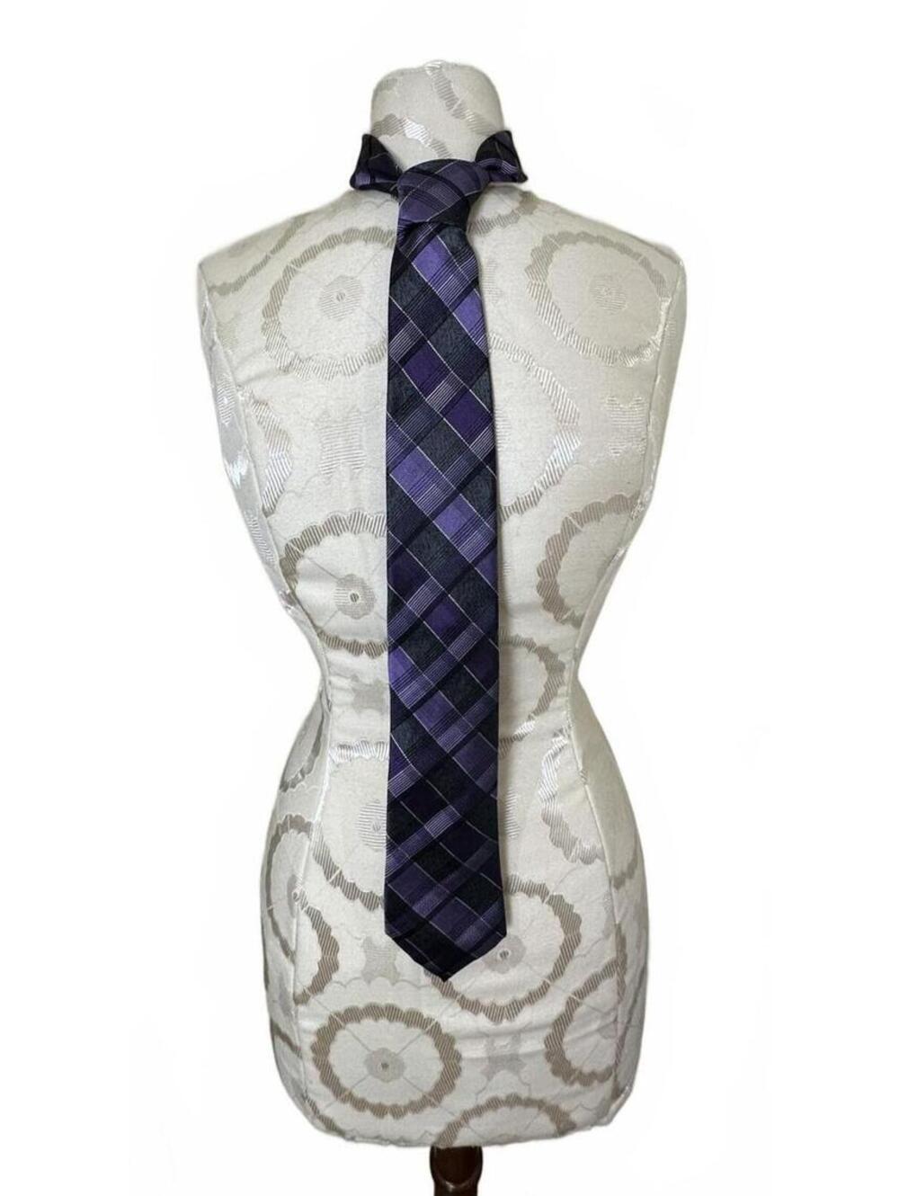 New Awearness Kenneth Cole Necktie Purple and Black Plaid Pattern Men's Tie